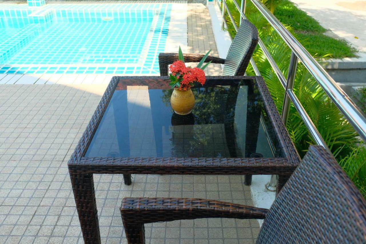 E-Outfitting Vang Thong Hotel Luang Prabang Exterior foto